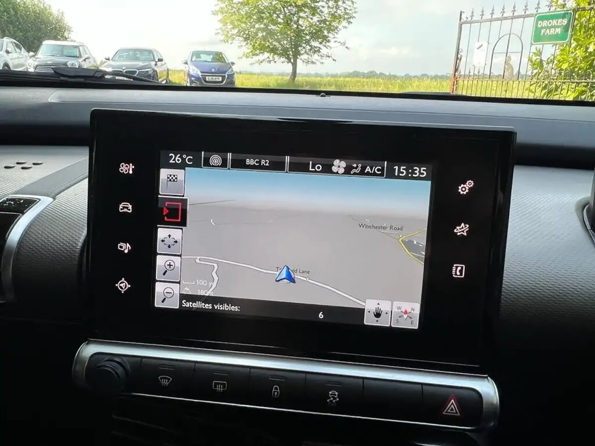 2016-citroen-c4-cactus-12-puretech-flair-110ps-ss-big-56