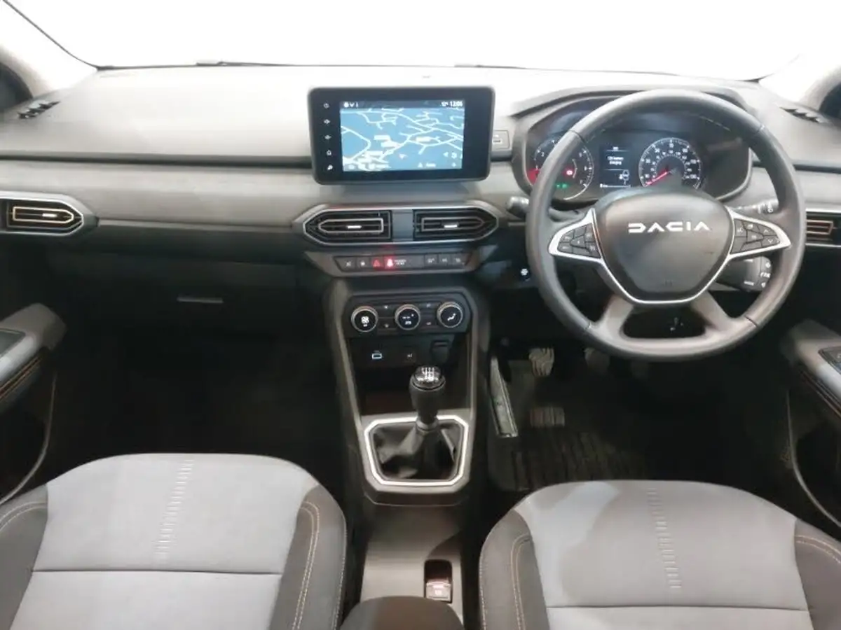 2024-dacia-sandero-stepway-10-tce-extreme-90bhp-big-2