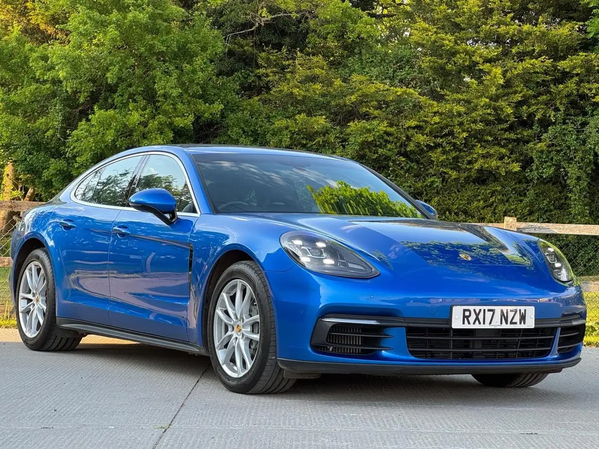 2017-porsche-panamera-29-v6-4s-hatchback-big-0