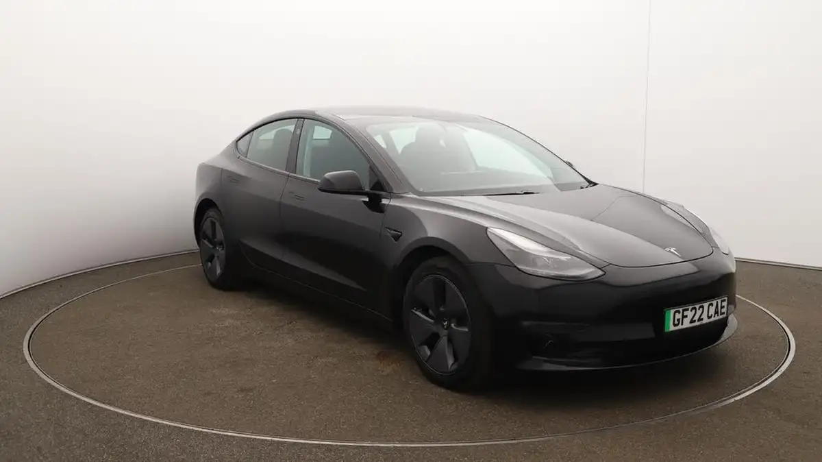 2022-tesla-model-3-e-long-range-big-25