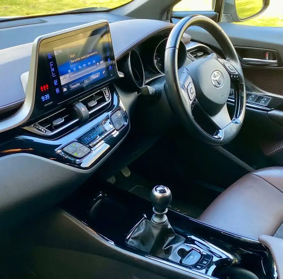 2018-toyota-c-hr-12-excel-big-17
