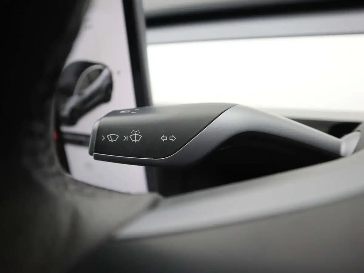 2021-tesla-model-3-e-long-range-4x4-big-35
