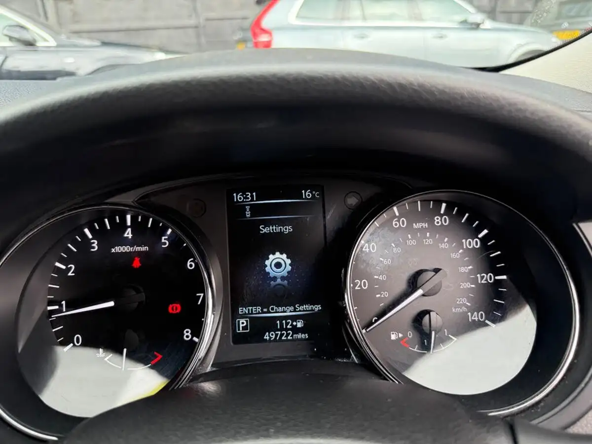 2015-nissan-pulsar-12-n-tec-xtronic-big-47