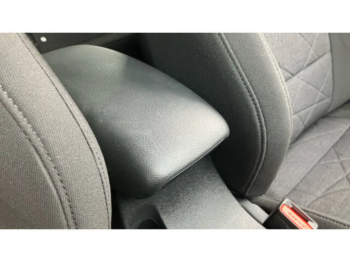 2024-hyundai-bayon-10-t-gdi-premium-100ps-48-volt-mhev-dct-big-33