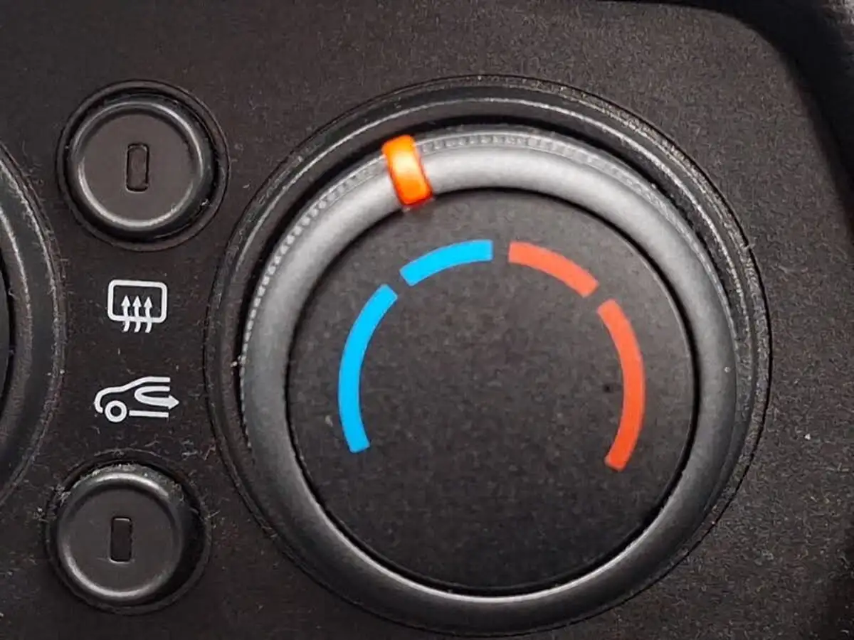 2021-dacia-sandero-10-sce-essential-big-17
