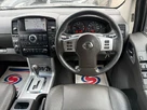 2015-nissan-navara-25td-tekna-auto-small-13
