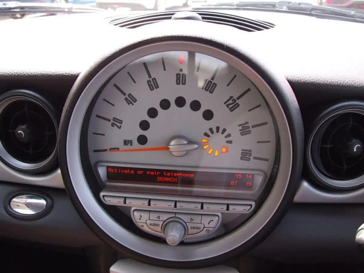 2010-mini-clubman-16-cooper-122bhp-big-35