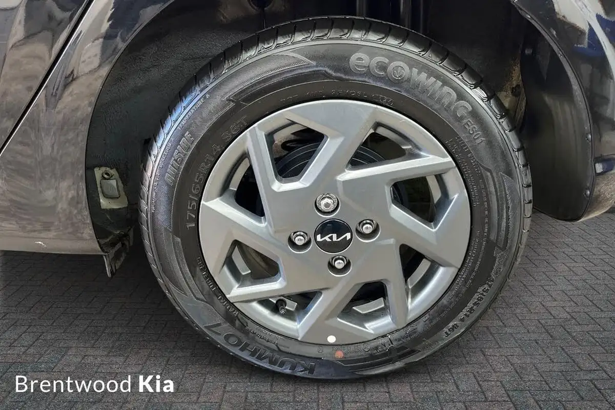 2024-kia-picanto-10-2-big-7