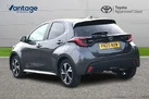 2025-toyota-yaris-15-vvt-i-design-panoramic-roofnavi-small-4