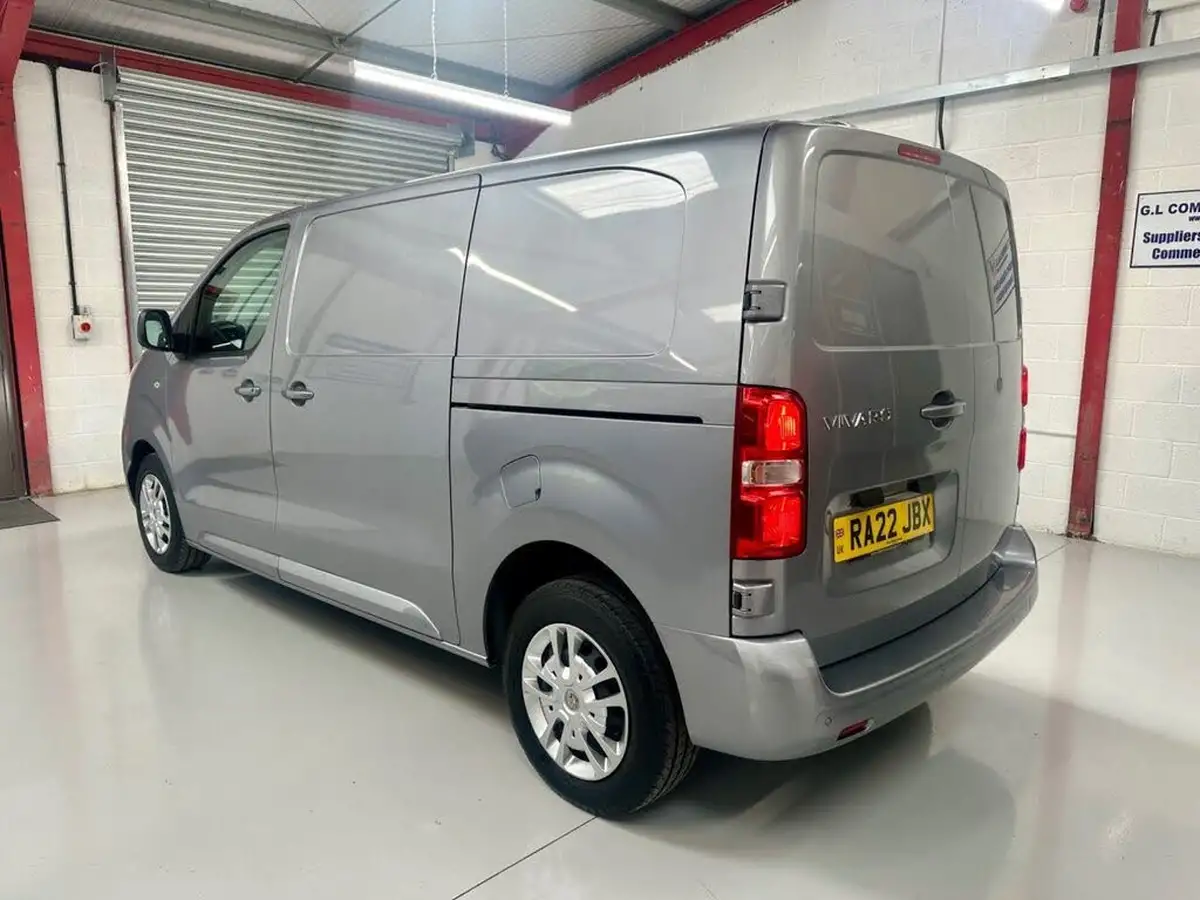 2022-vauxhall-vivaro-15td-2700-l1h1-sportive-100pseu6d-big-3