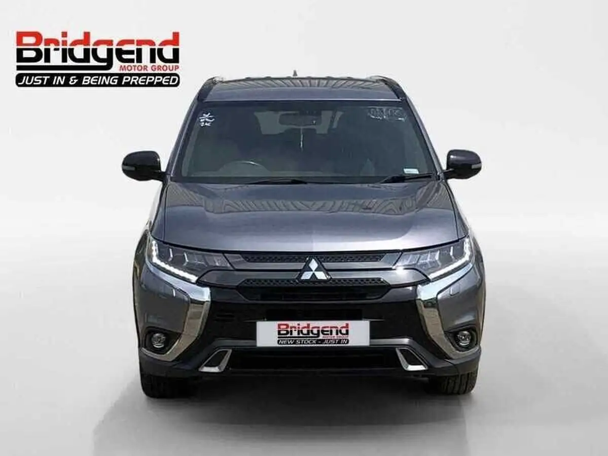 2019-mitsubishi-outlander-20-black-big-1