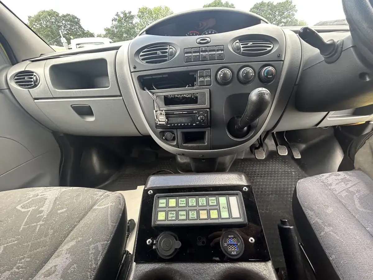 2009-ldv-maxus-25td-35t-lwb-25cdi-120ps-ex-high-roof-crew-van-3st-big-16