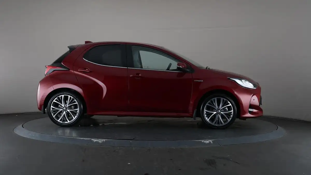 2021-toyota-yaris-15-vvt-i-excel-big-60
