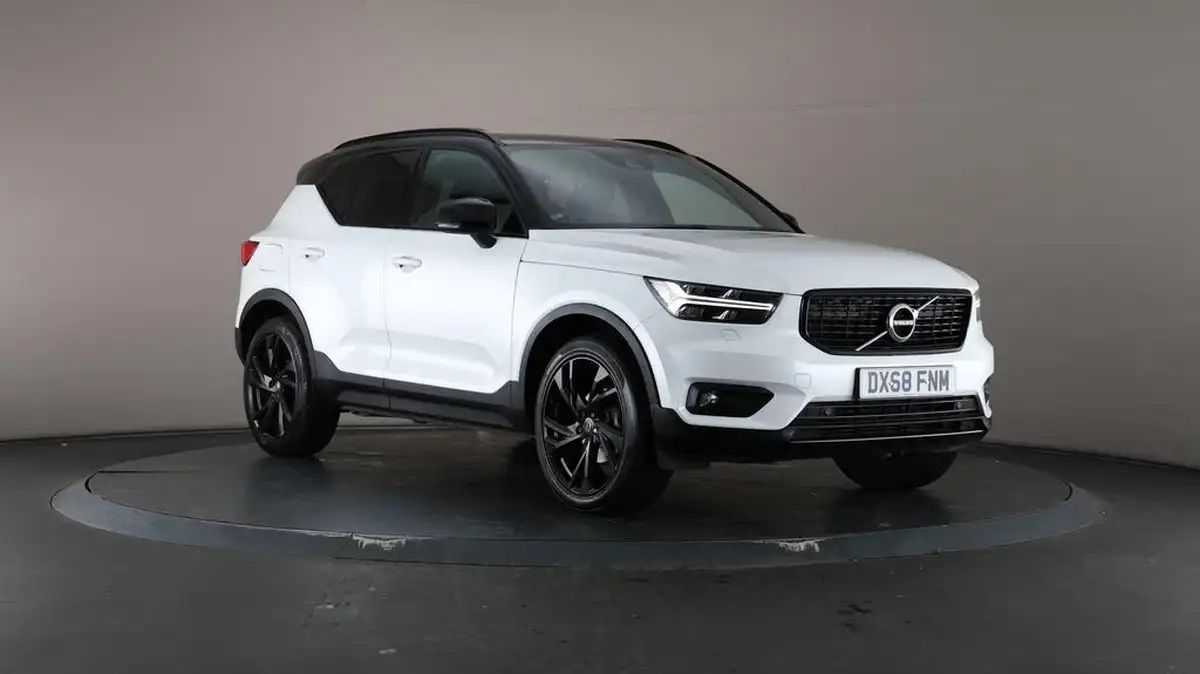 2018-volvo-xc40-15-t3-r-design-pro-big-54