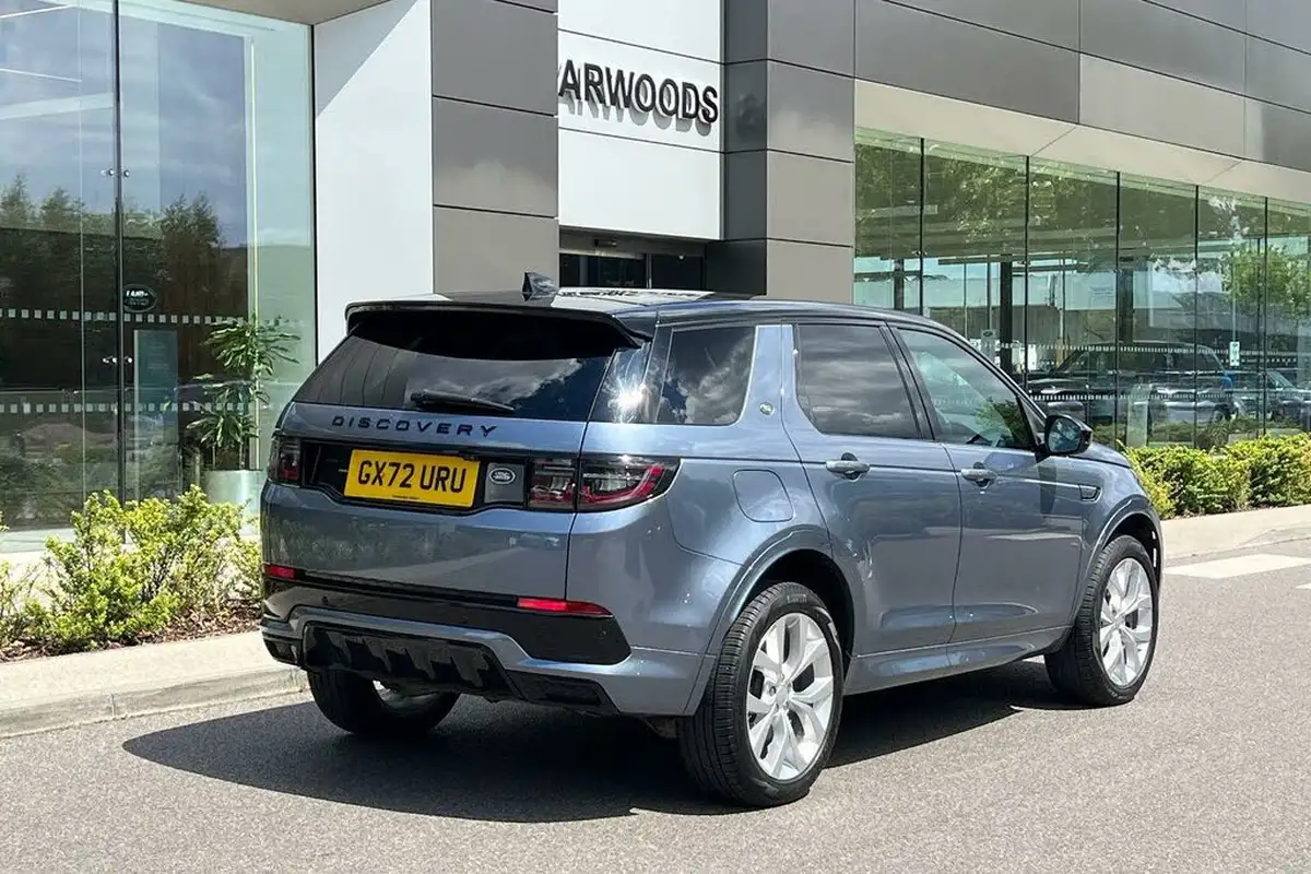 2022-land-rover-discovery-sport-15-p300e-r-dynamic-se-big-8