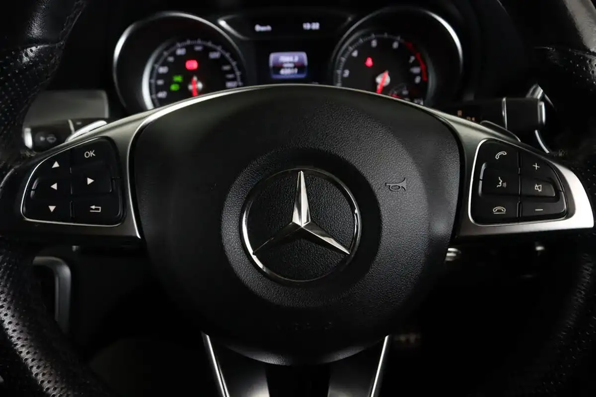 2018-mercedes-benz-gla-class-16-gla-200-amg-line-156ps-7g-dct-big-19