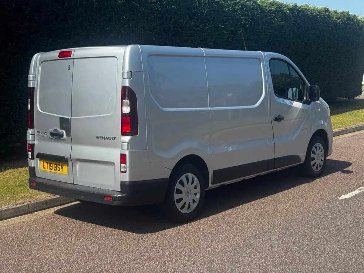 2019-renault-trafic-16dci-sl27-120-business-panel-big-5