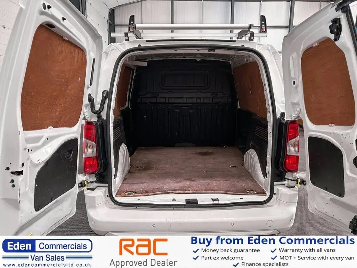 2020-vauxhall-combo-15cdti-sportive-2300-100pseu6dt-l1h1-panel-big-3