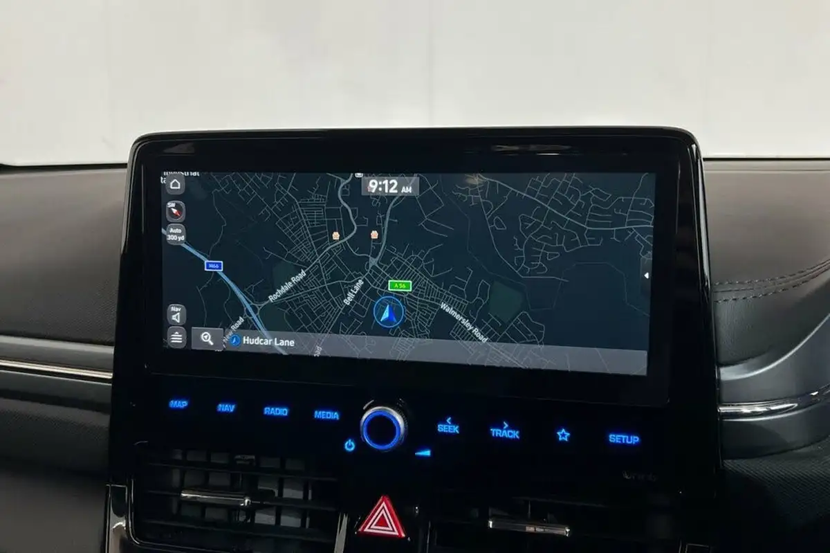 2021-hyundai-ioniq-e-premium-se-electric-100kw-big-15