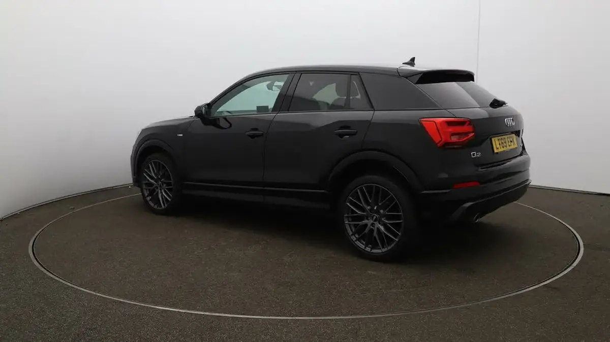 2019-audi-q2-16-30-tdi-black-edition-big-25