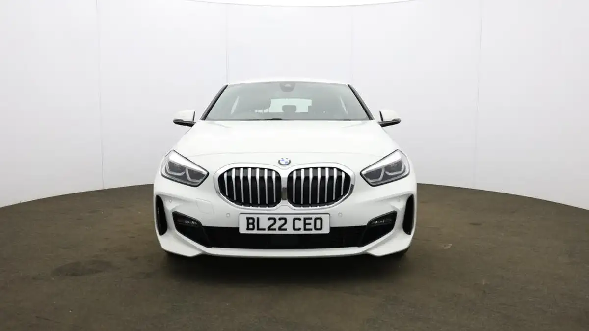 2022-bmw-1-series-15-118i-m-sport-lcp-big-29