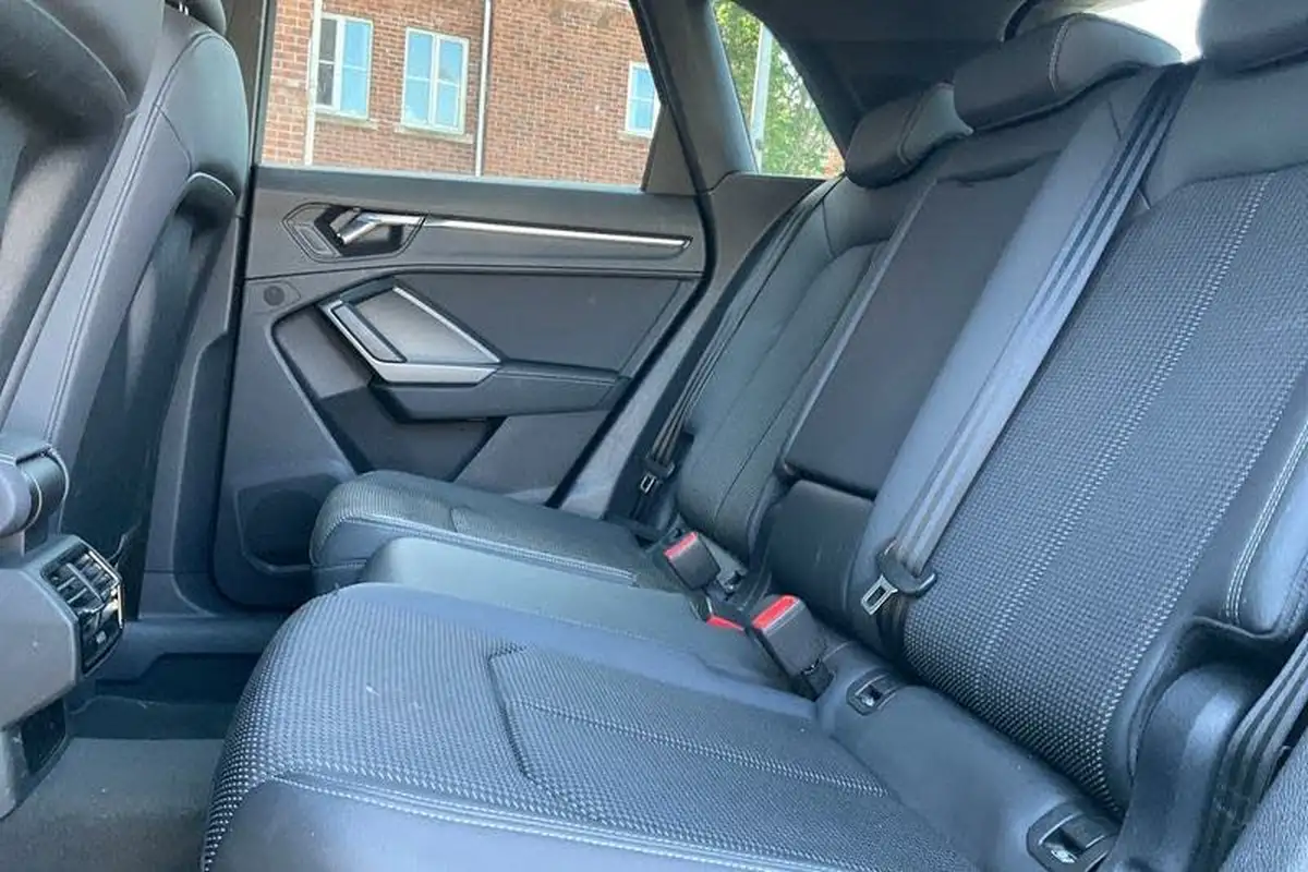 2021-audi-q3-20-35-tdi-s-line-comfort-sound-pack-station-wagon-big-19