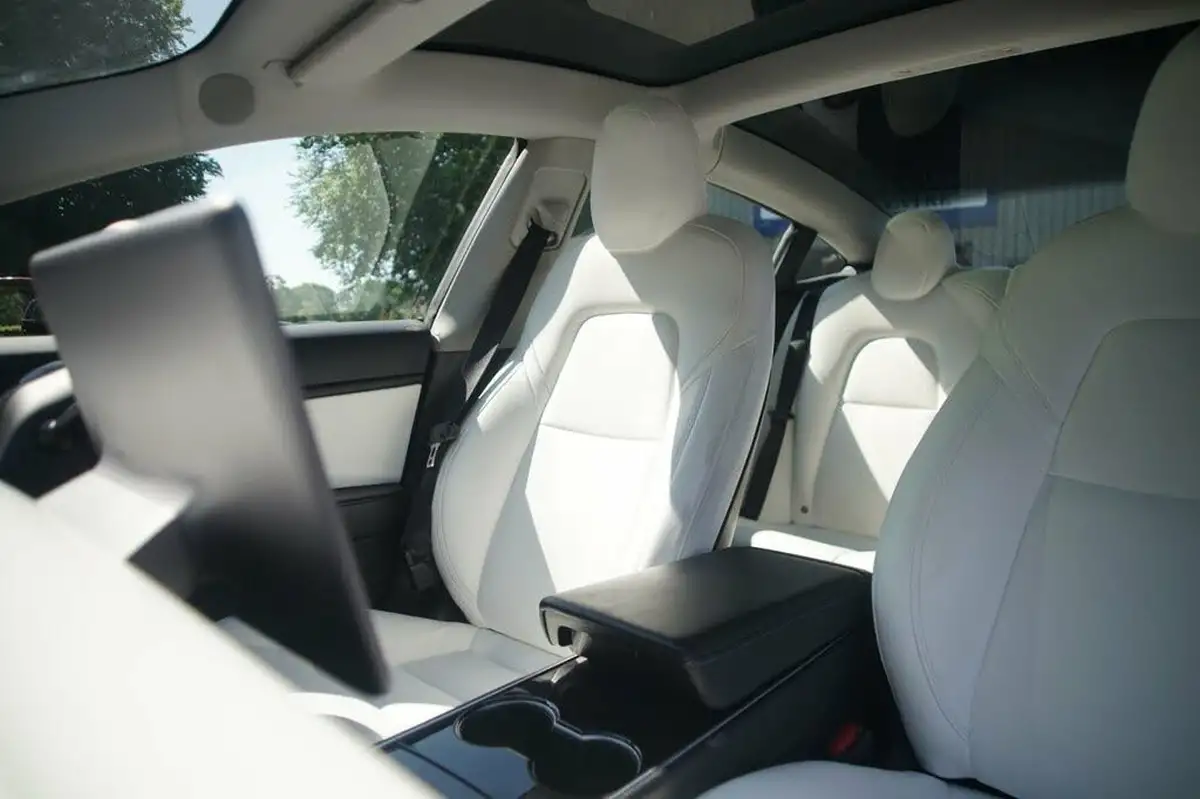 2020-tesla-model-3-e-long-range-big-20