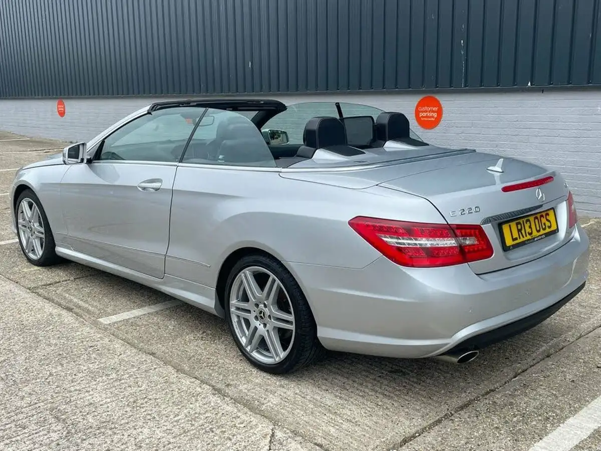 2013-mercedes-benz-e-class-21td-e220-cdi-sport-21cdi-170bhp-blue-f-cabriolet-2d-7g-tronic-big-54
