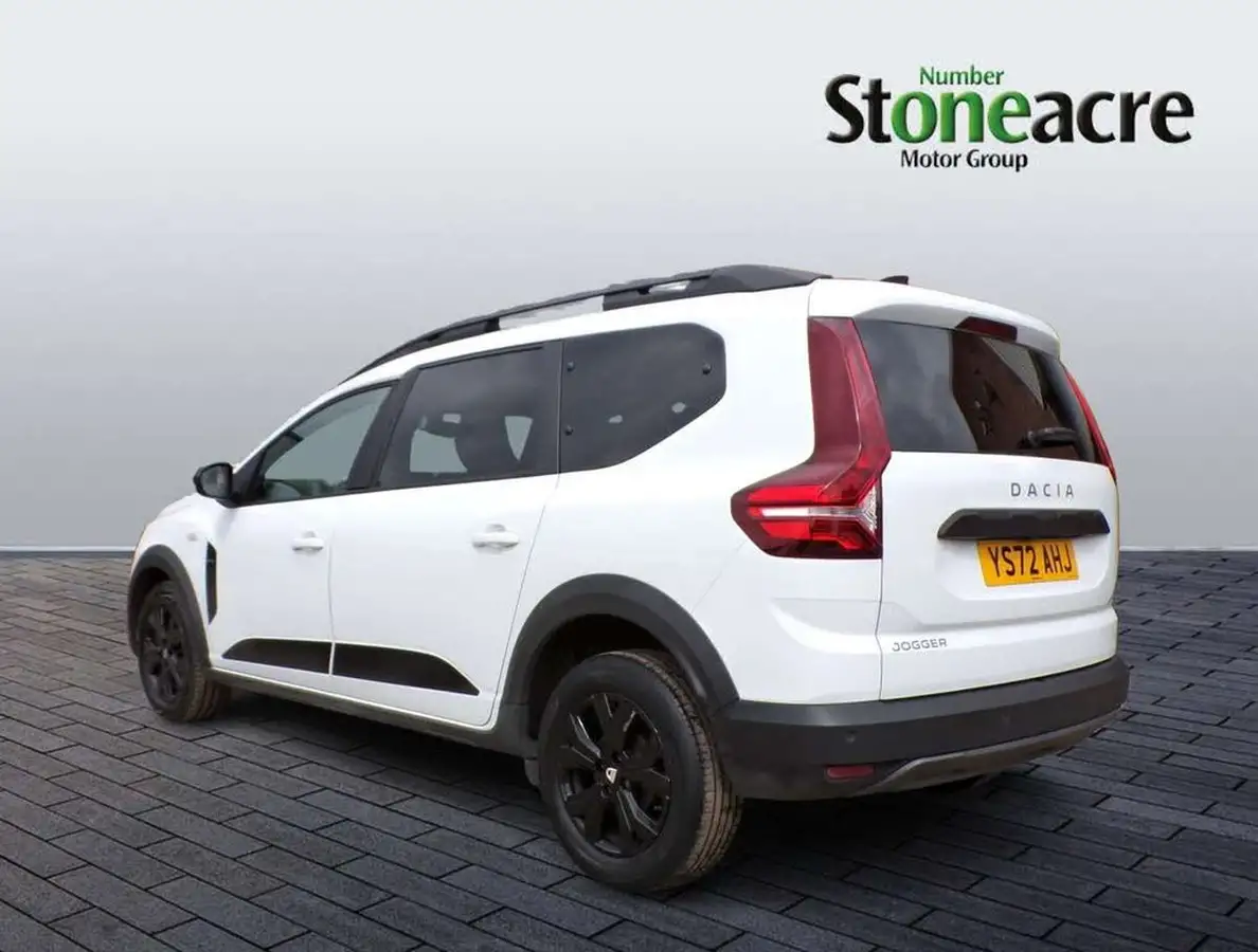 2022-dacia-jogger-10-tce-extreme-se-big-3