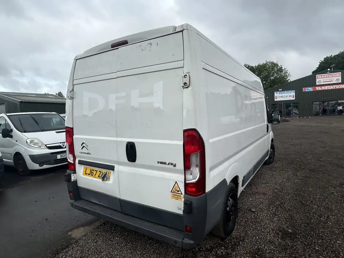 2017-citroen-relay-20bluehdi-35-l3h2-enterprise-130eu6-big-6