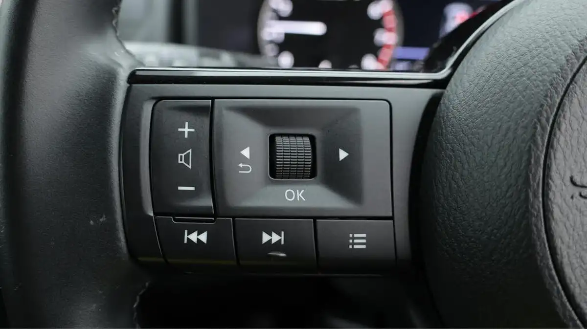 2022-nissan-qashqai-13-dig-t-acenta-premium-140ps-big-23