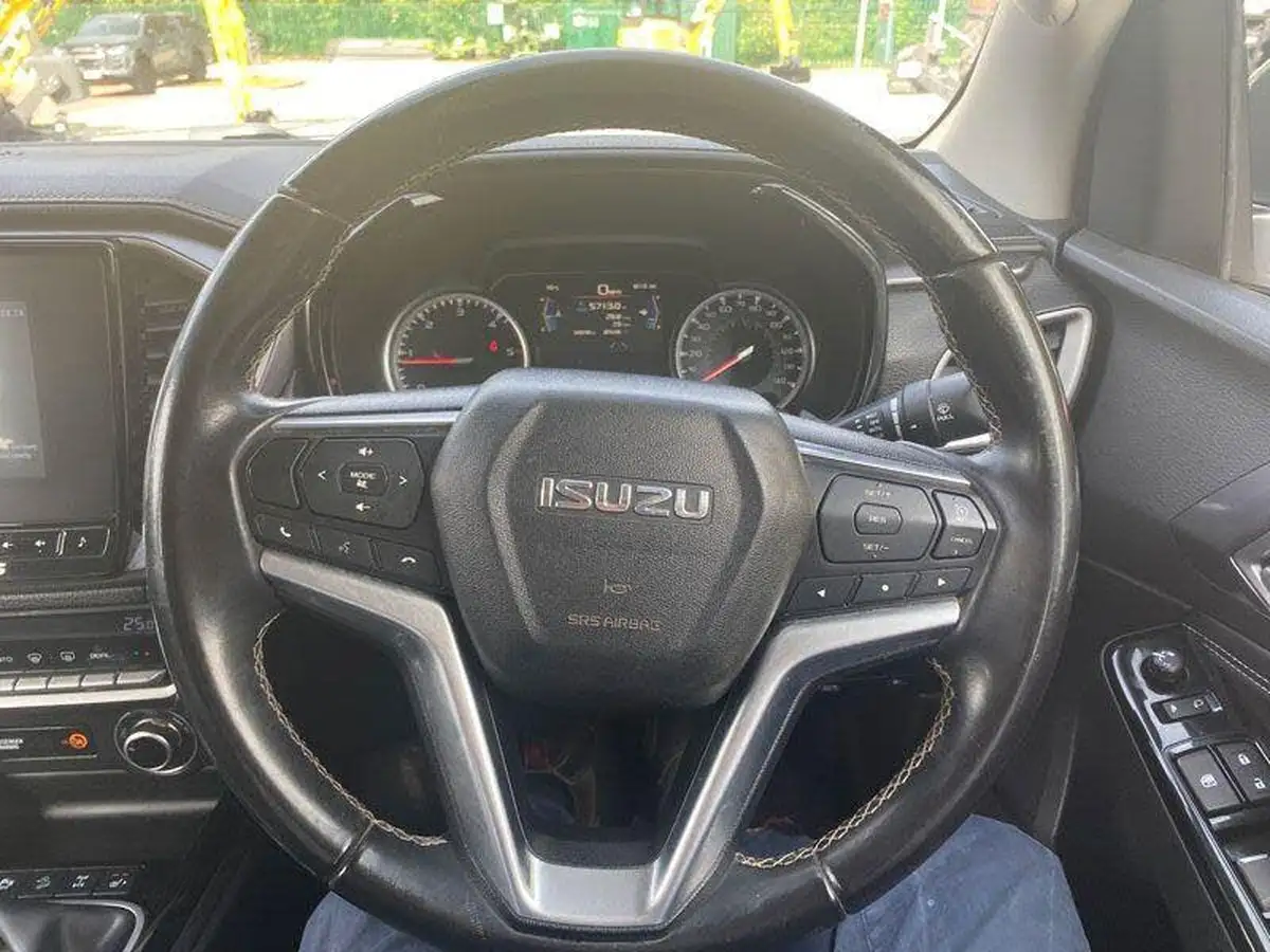 2021-isuzu-d-max-19td-dl40-big-5