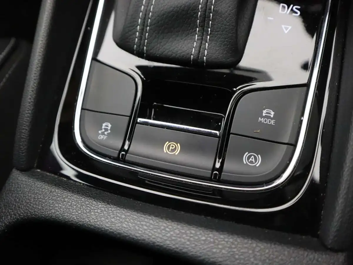 2021-skoda-kodiaq-15-tsi-sportline-big-30