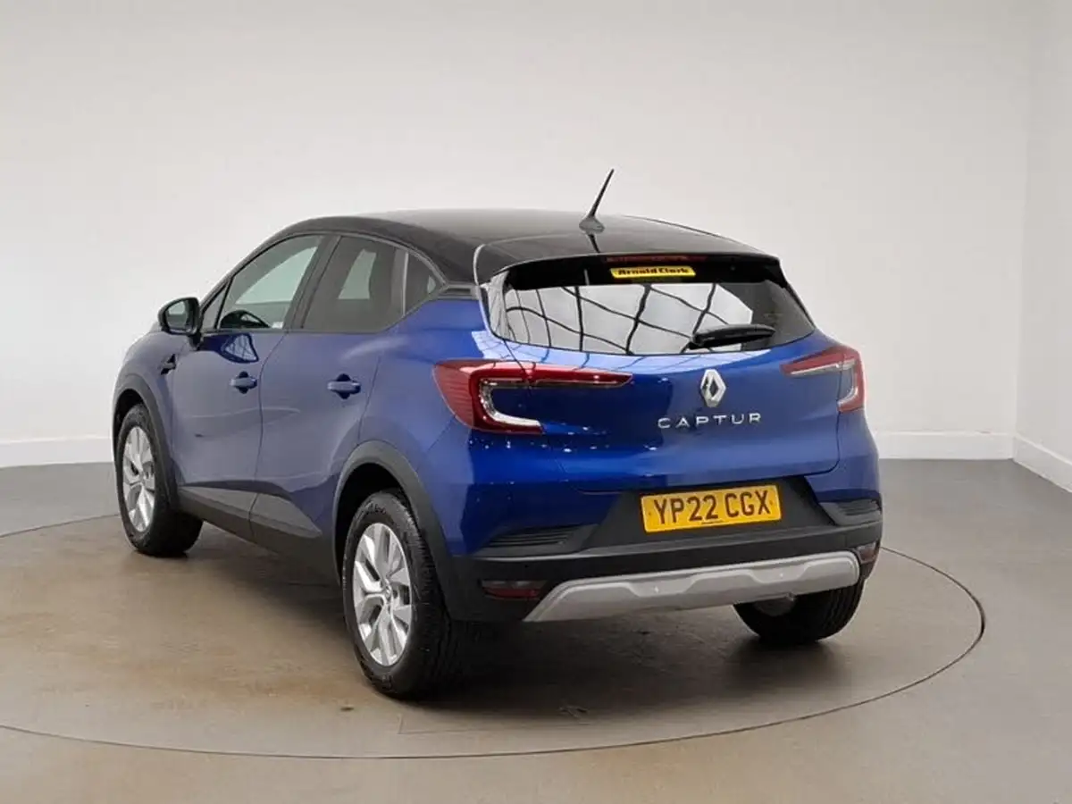 2022-renault-captur-10-tce-iconic-edition-big-1