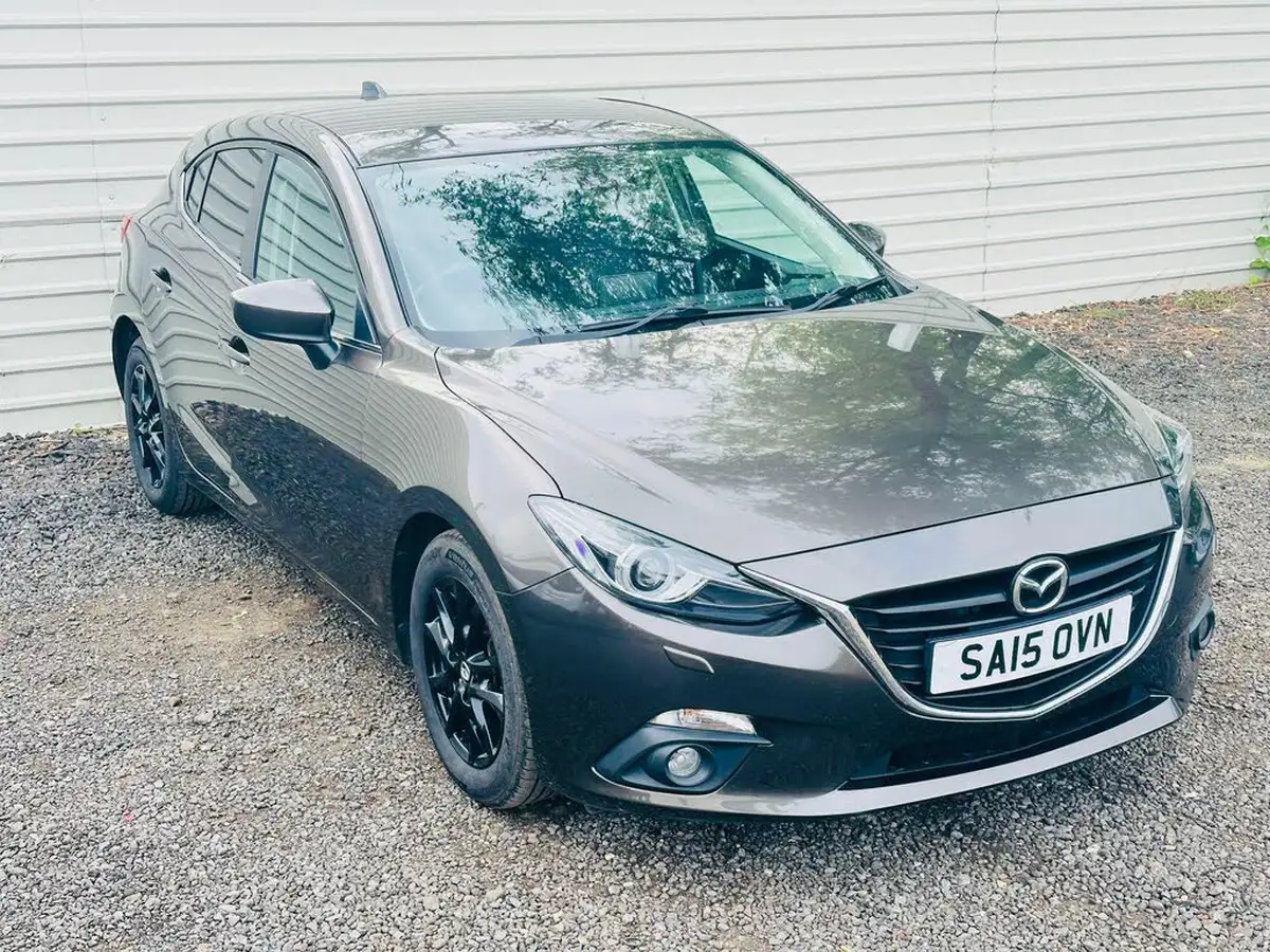 2015-mazda-mazda3-20-se-l-nav-hatchback-5d-big-4