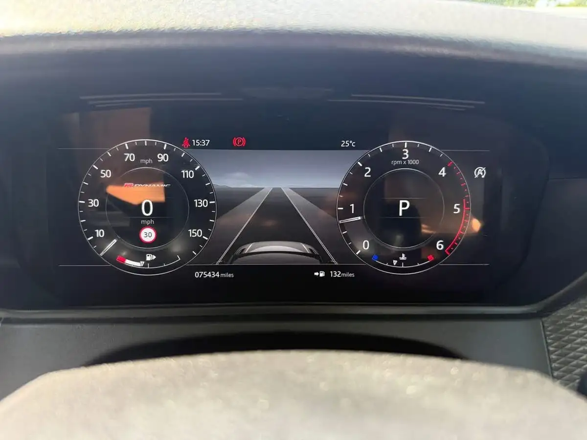 2018-land-rover-range-rover-velar-20-d240-r-dynamic-se-ss-big-8