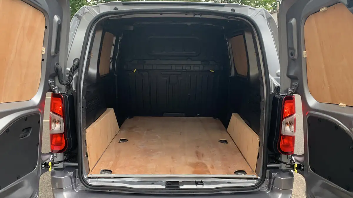 2024-citroen-berlingo-15-bluehdi-1000-driver-edition-100pseu6d-big-18