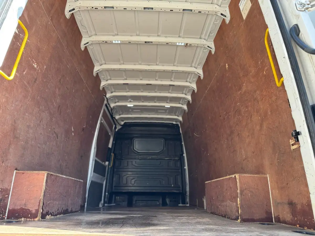 2021-man-tge-20-bitd-3180-long-177pseu6-rwd-high-roof-van-big-9