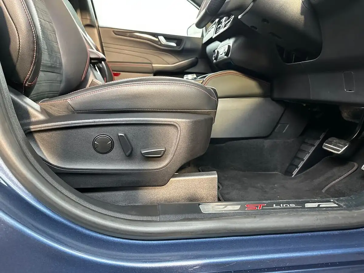 2022-ford-kuga-big-35