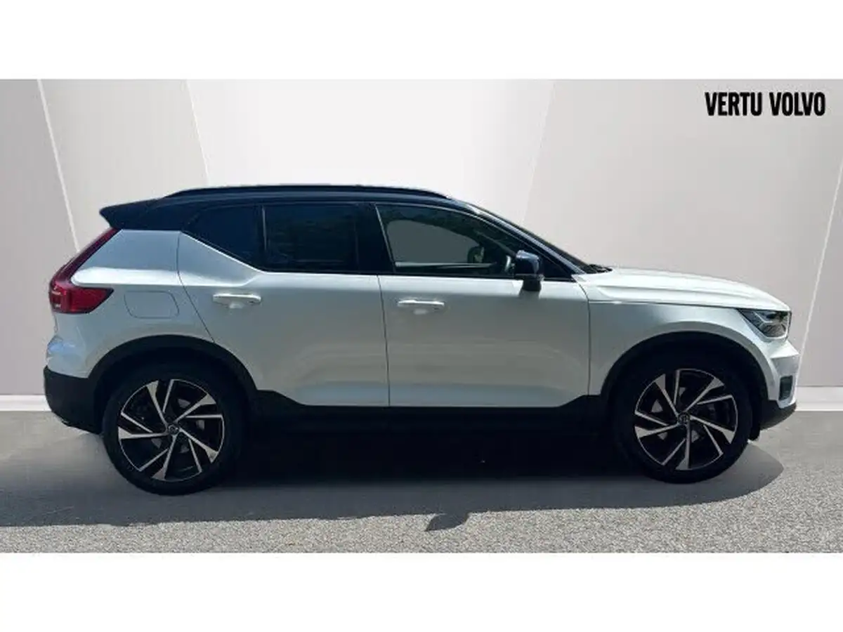 2018-volvo-xc40-20td-d4-first-edition-big-2