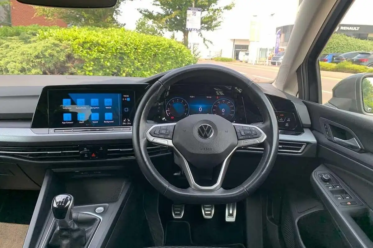 2022-volkswagen-golf-15-tsi-active-150ps-big-12