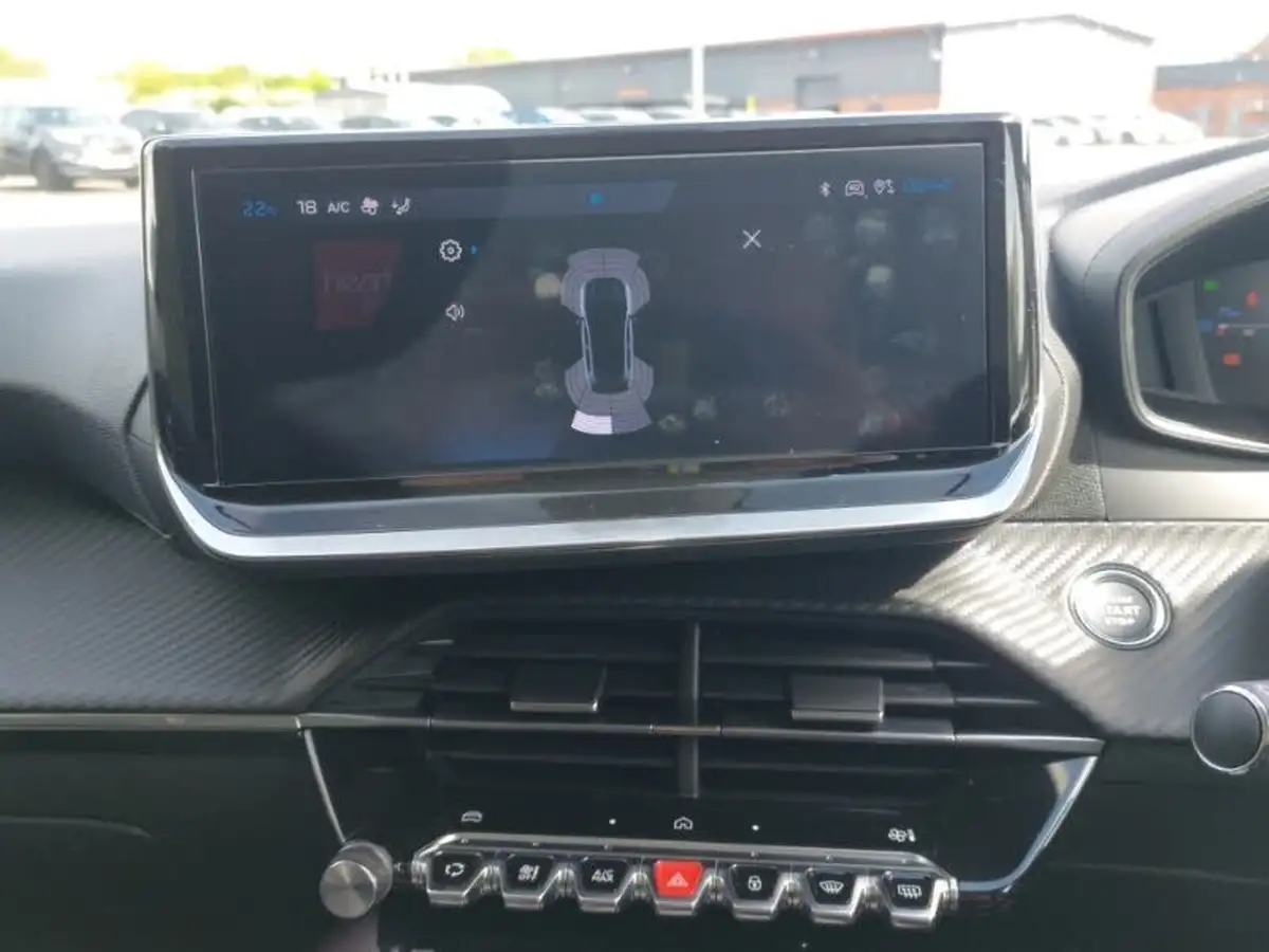 2024-peugeot-208-12-puretech-allure-big-10