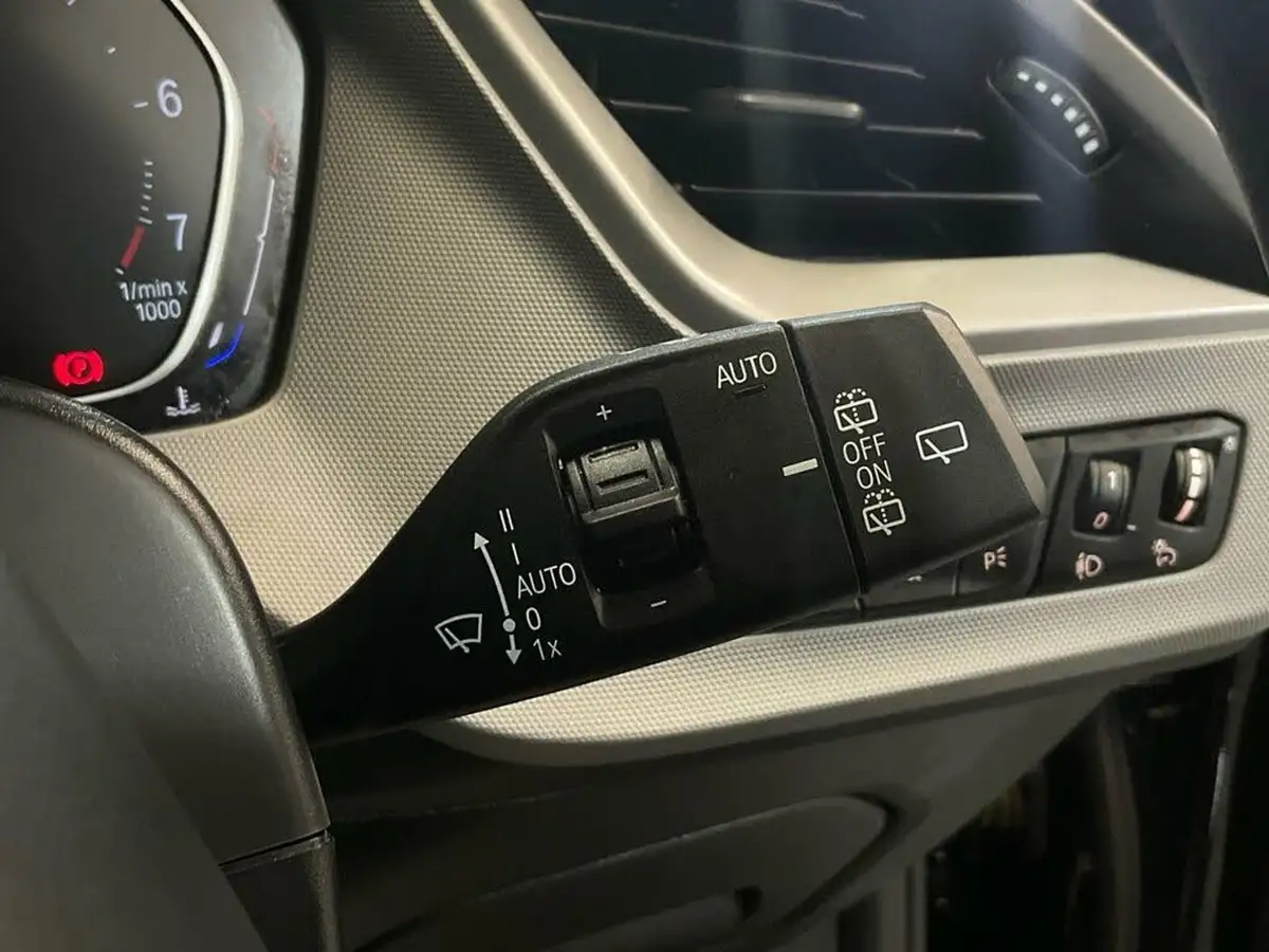 2020-bmw-1-series-15-118i-se-134bhp-big-37