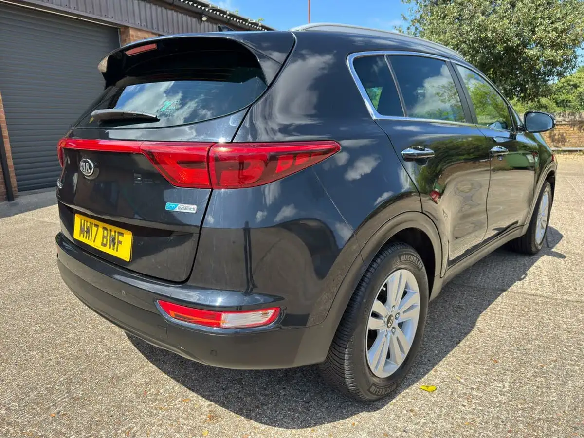 2017-kia-sportage-16-gdi-2-big-24