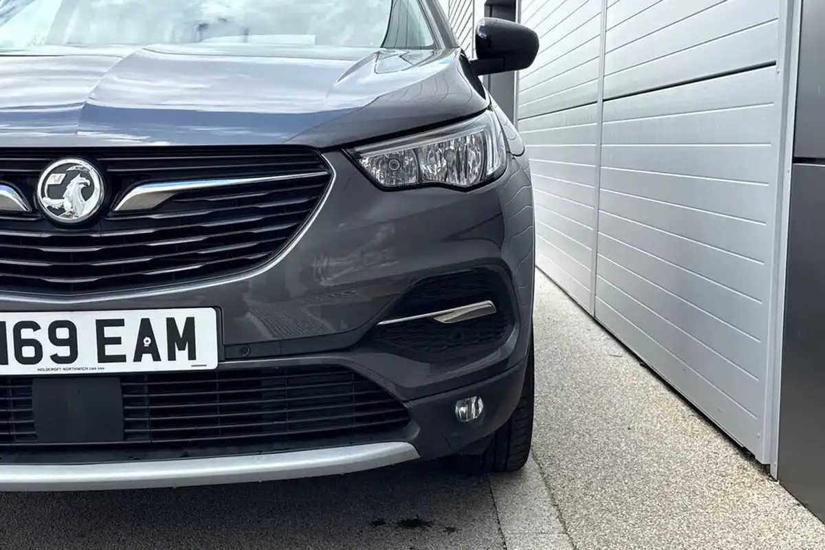2019-vauxhall-grandland-x-12-elite-nav-big-25