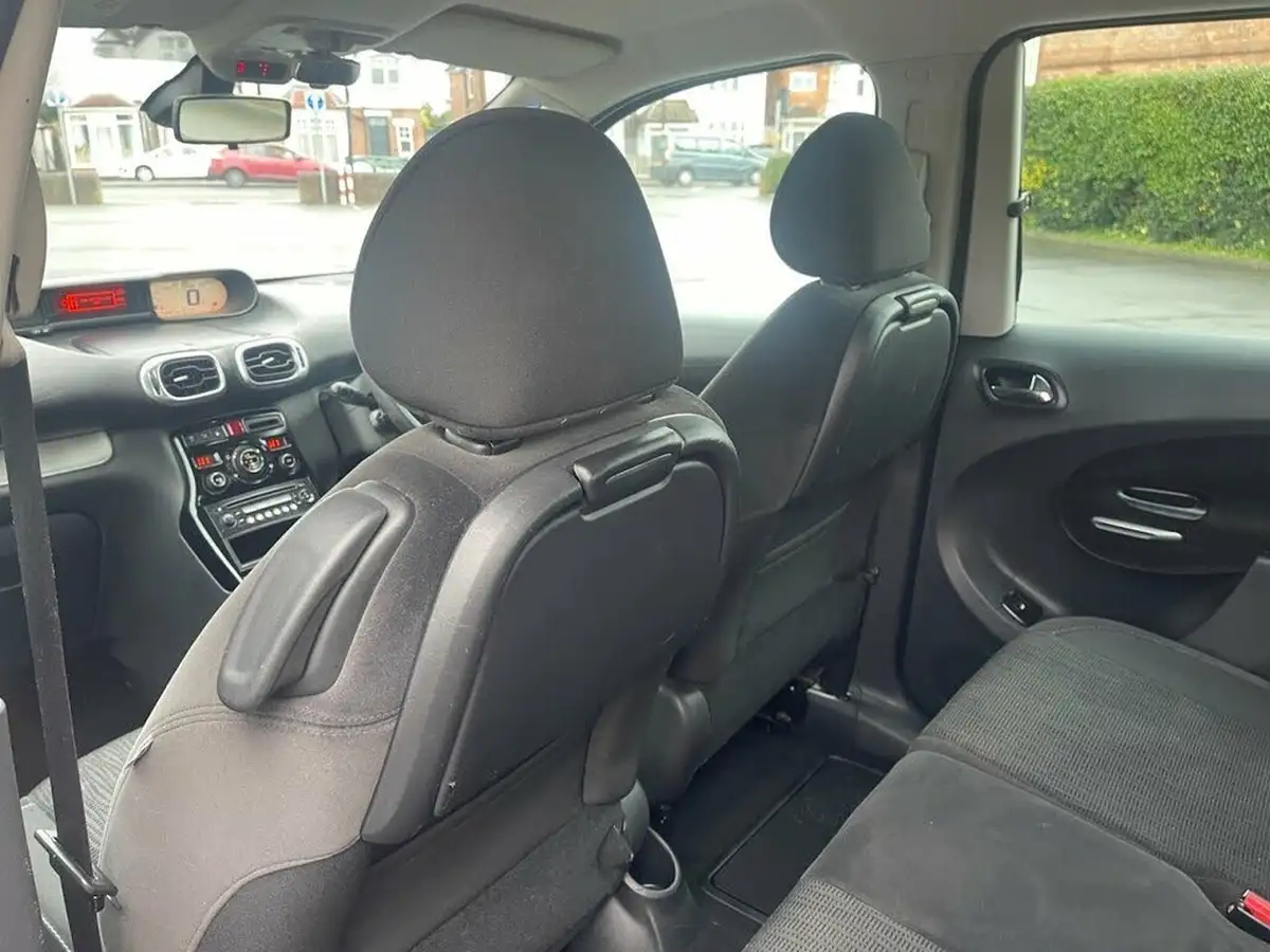 2011-citroen-c3-picasso-16td-exclusive-8v-110ps-big-23