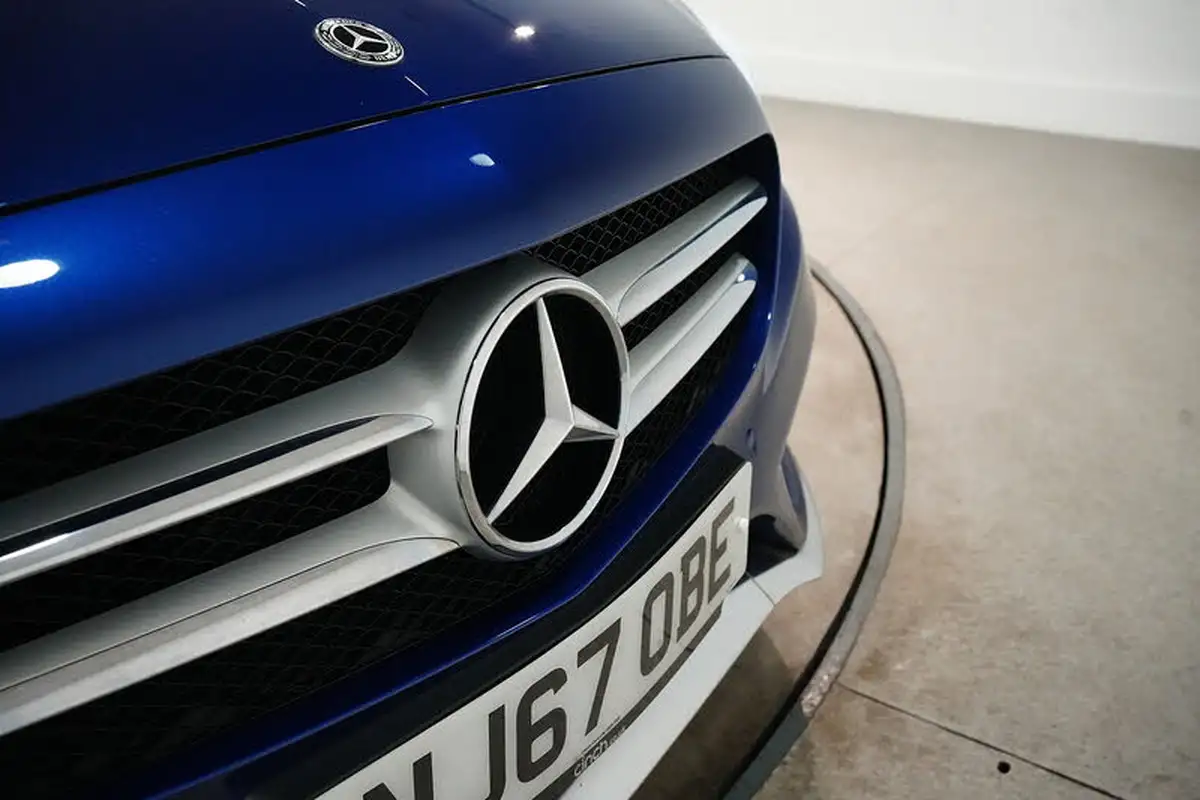 2017-mercedes-benz-c-class-21d-c220d-amg-line-ss-saloon-4d-9g-tronic-plus-big-14