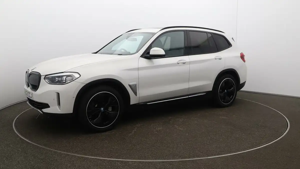 2021-bmw-ix3-e-premier-edition-big-64