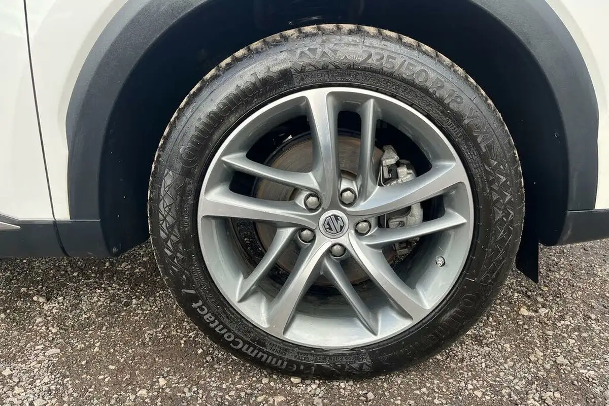 2023-mg-hs-15t-gdi-exclusive-258ps-plug-in-hybrid-auto-big-4