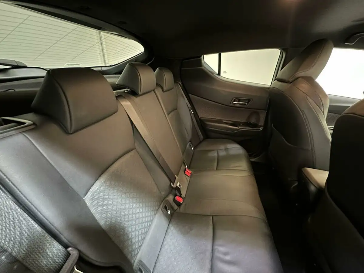 2021-toyota-c-hr-20-vvt-i-orange-edition-big-21
